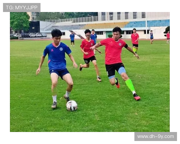 以城市为赛场感受足球热潮点燃全民激情共筑绿茵梦想